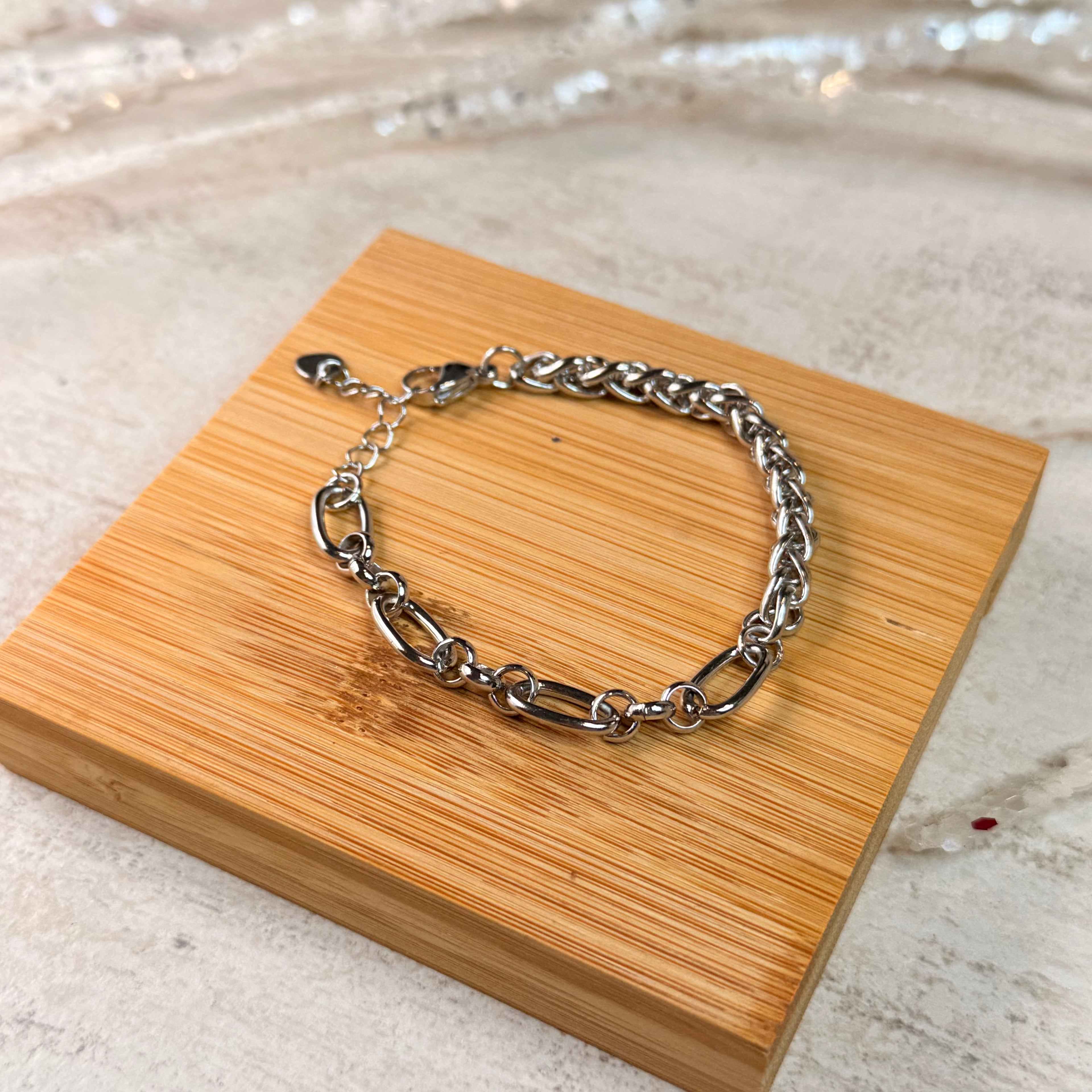 Nova Bracelet
